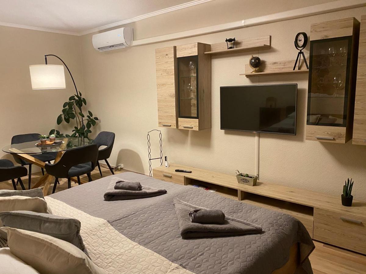 Kaposvár Centrum Apartman מראה חיצוני תמונה