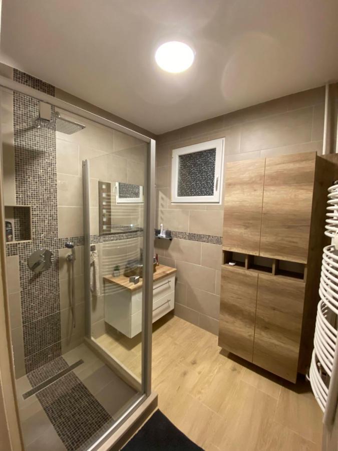 Kaposvár Centrum Apartman מראה חיצוני תמונה