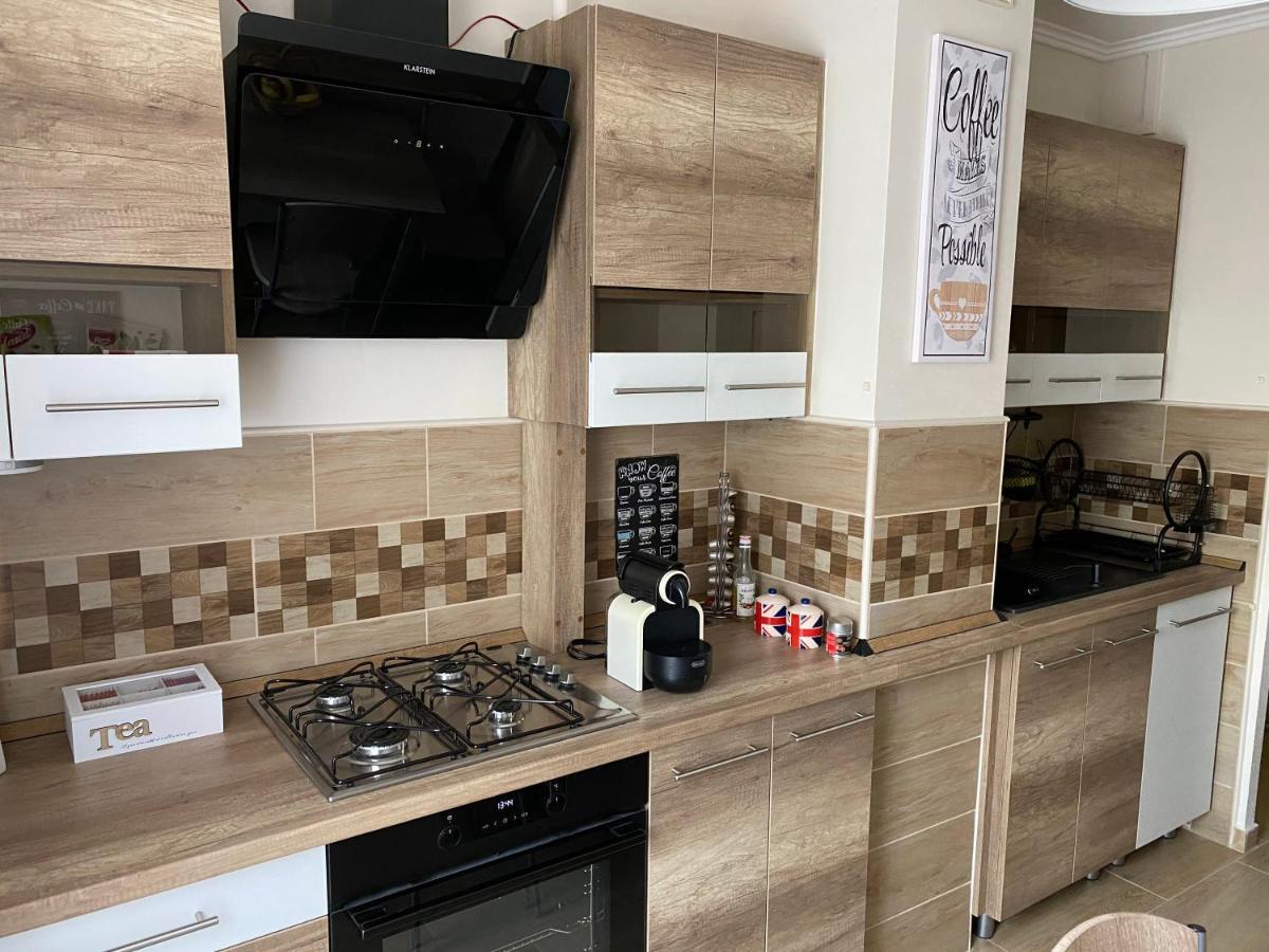 Kaposvár Centrum Apartman מראה חיצוני תמונה